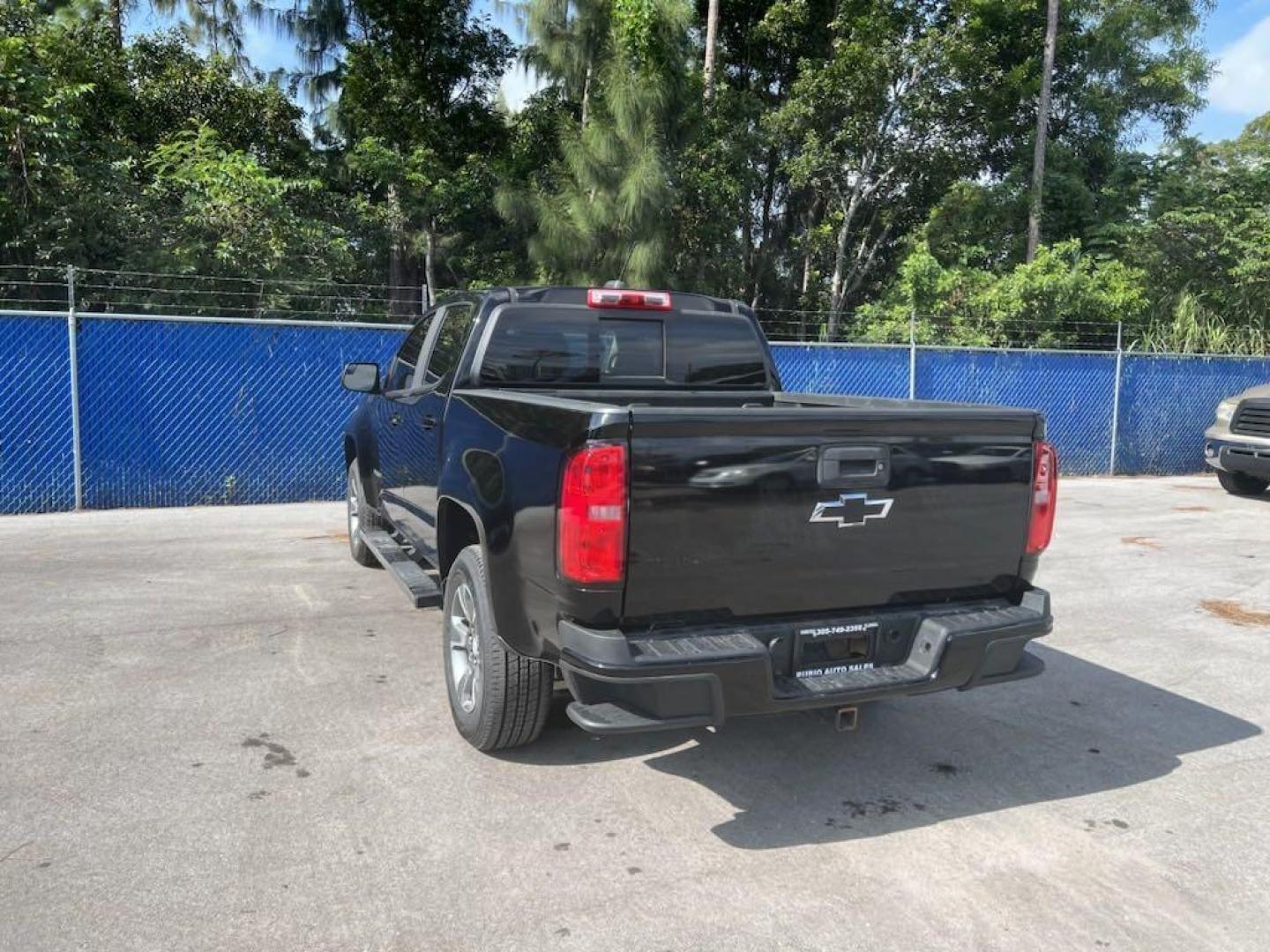 2018 Black /Black Chevrolet Colorado Z71 (1GCGTDEN7J1) with an V6 engine, Automatic transmission, located at 27610 S Dixie Hwy, Homestead, FL, 33032, (305) 749-2348, 25.510241, -80.438301 - Photo#4