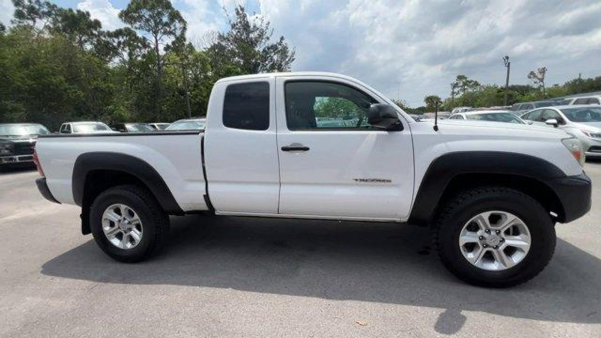 2014 White Toyota Tacoma PreRunner (5TFTX4GN0EX) with an 4 2.7 L engine, Automatic transmission, located at 27610 S Dixie Hwy, Homestead, FL, 33032, (305) 749-2348, 25.510241, -80.438301 - KBB.com Best Resale Value Awards. Delivers 24 Highway MPG and 19 City MPG! This Toyota Tacoma boasts a Regular Unleaded I-4 2.7 L/164 engine powering this Automatic transmission. Wheels: 16 x 7J+30 Style Steel, Urethane Gear Shifter Material, Transmission: 4-Speed Automatic w/ECT-i.* This Toyota Tac - Photo#5