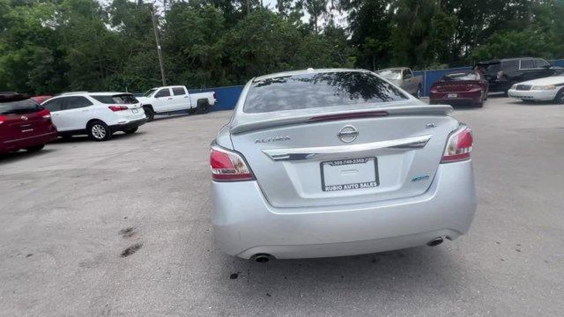 2014 Brilliant Silver Metallic /Charcoal Nissan Altima 2.5 SL (1N4AL3APXEC) with an 4 2.5 L engine, Variable transmission, located at 27610 S Dixie Hwy, Homestead, FL, 33032, (305) 749-2348, 25.510241, -80.438301 - IIHS Top Safety Pick. Scores 38 Highway MPG and 27 City MPG! This Nissan Altima boasts a Regular Unleaded I-4 2.5 L/152 engine powering this Variable transmission. CHARCOAL, LEATHER-APPOINTED SEAT TRIM, BRILLIANT SILVER METALLIC, [Z66] ACTIVATION DISCLAIMER.*This Nissan Altima Comes Equipped with Th - Photo#3