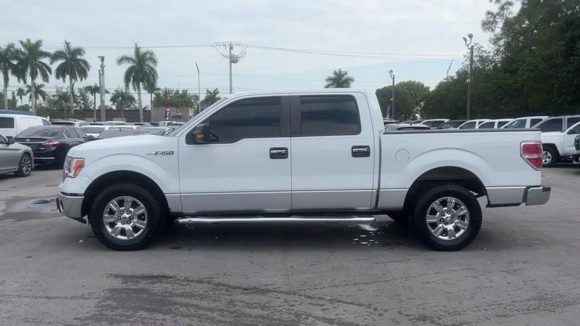 2011 White /Steel Gray Ford F-150 XLT (1FTFW1CF8BF) with an 5.0L V8 FFV engine, Automatic transmission, located at 27610 S Dixie Hwy, Homestead, FL, 33032, (305) 749-2348, 25.510241, -80.438301 - Photo#1