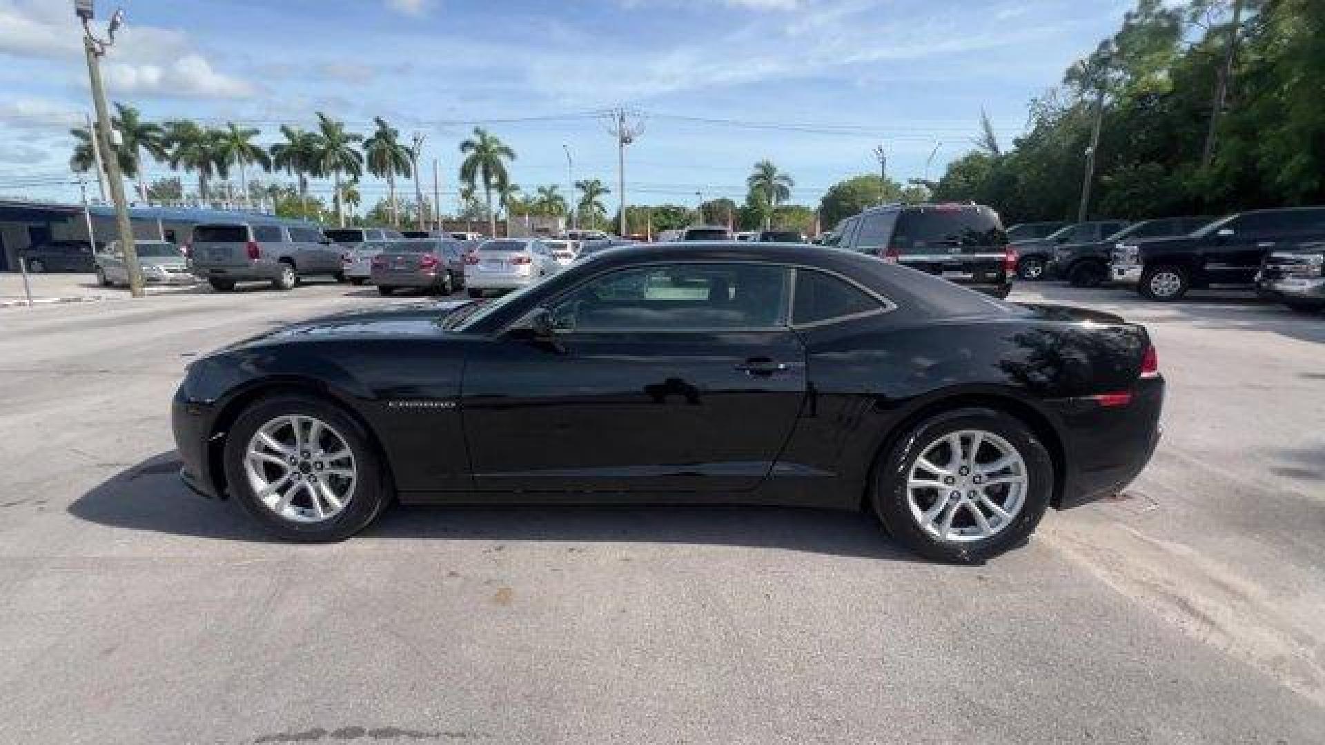 2015 Black /Black Chevrolet Camaro 2LS (2G1FB1E31F9) with an 6 3.6L engine, Automatic transmission, located at 27610 S Dixie Hwy, Homestead, FL, 33032, (305) 749-2348, 25.510241, -80.438301 - KBB.com Best Buy Awards Finalist. Delivers 30 Highway MPG and 19 City MPG! This Chevrolet Camaro boasts a Gas V6 3.6L/217 engine powering this Automatic transmission. WHEELS, 18 (45.7 CM) PAINTED ALUMINUM (STD), TRANSMISSION, 6-SPEED AUTOMATIC includes TAPshift manual shift controls on steering whee - Photo#1