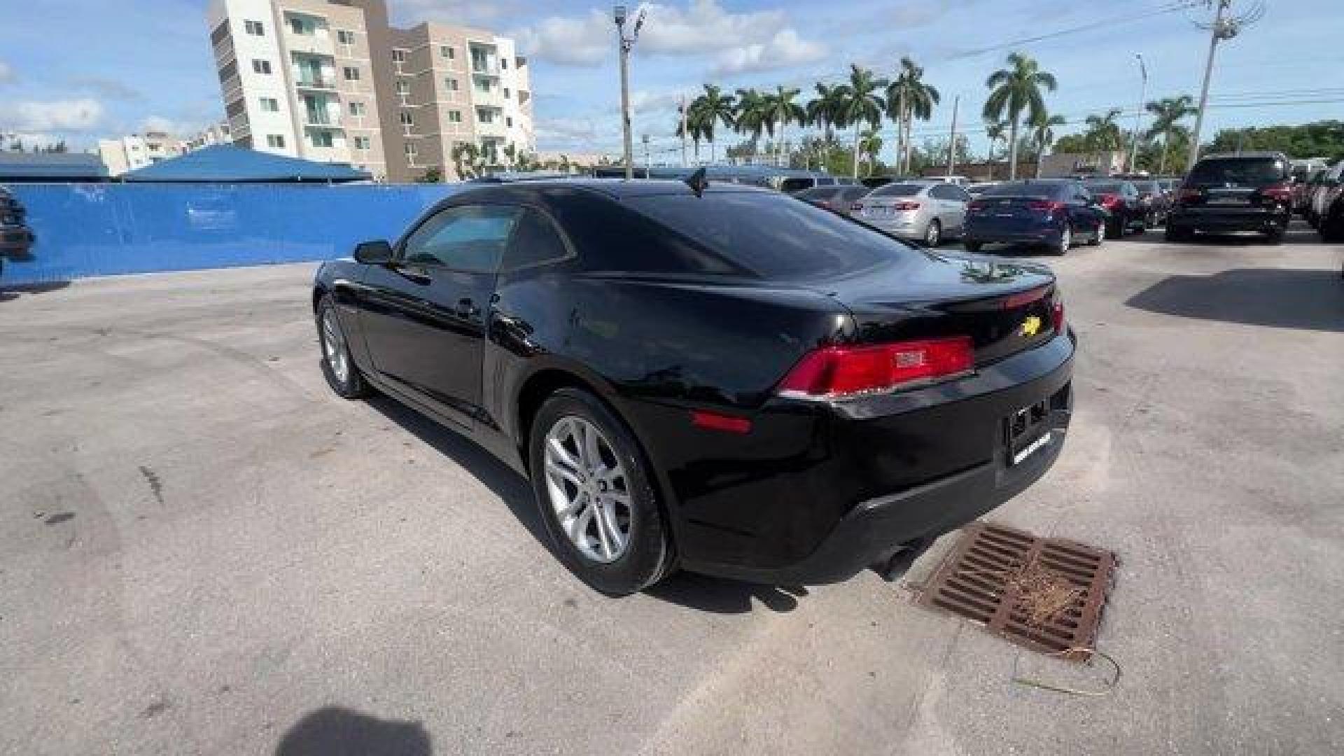 2015 Black /Black Chevrolet Camaro 2LS (2G1FB1E31F9) with an 6 3.6L engine, Automatic transmission, located at 27610 S Dixie Hwy, Homestead, FL, 33032, (305) 749-2348, 25.510241, -80.438301 - KBB.com Best Buy Awards Finalist. Delivers 30 Highway MPG and 19 City MPG! This Chevrolet Camaro boasts a Gas V6 3.6L/217 engine powering this Automatic transmission. WHEELS, 18 (45.7 CM) PAINTED ALUMINUM (STD), TRANSMISSION, 6-SPEED AUTOMATIC includes TAPshift manual shift controls on steering whee - Photo#2