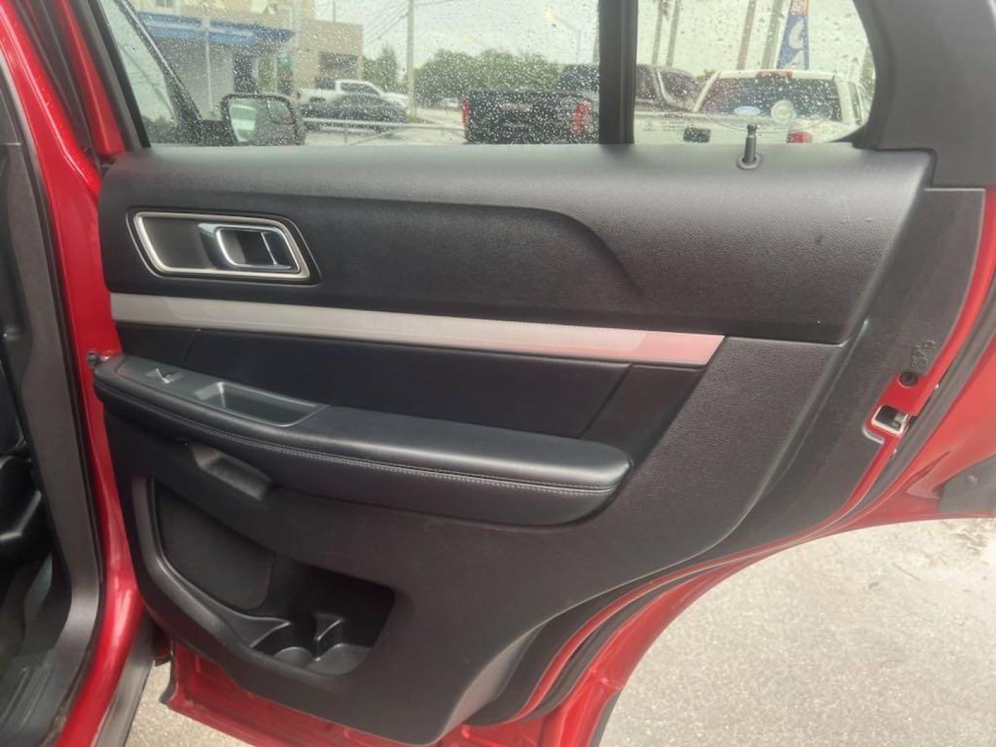 2016 Ruby Red Metallic Tinted Clearcoat /Ebony Black Ford Explorer XLT (1FM5K7D88GG) with an 3.5L 6-Cylinder SMPI DOHC engine, Automatic transmission, located at 27610 S Dixie Hwy, Homestead, FL, 33032, (305) 749-2348, 25.510241, -80.438301 - Photo#17