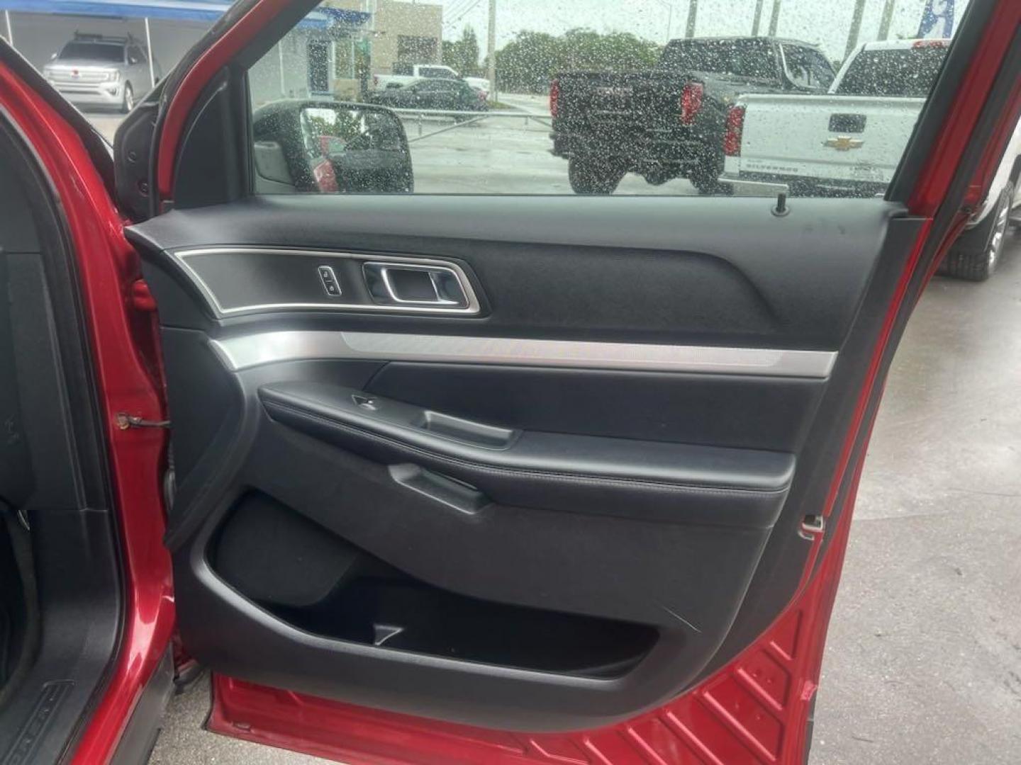 2016 Ruby Red Metallic Tinted Clearcoat /Ebony Black Ford Explorer XLT (1FM5K7D88GG) with an 3.5L 6-Cylinder SMPI DOHC engine, Automatic transmission, located at 27610 S Dixie Hwy, Homestead, FL, 33032, (305) 749-2348, 25.510241, -80.438301 - Photo#18