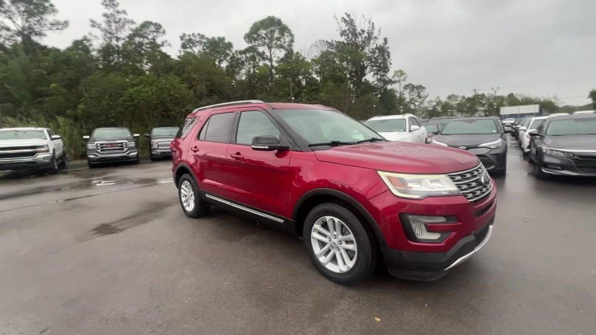 2016 Ruby Red Metallic Tinted Clearcoat /Ebony Black Ford Explorer XLT (1FM5K7D88GG) with an 3.5L 6-Cylinder SMPI DOHC engine, Automatic transmission, located at 27610 S Dixie Hwy, Homestead, FL, 33032, (305) 749-2348, 25.510241, -80.438301 - Photo#6
