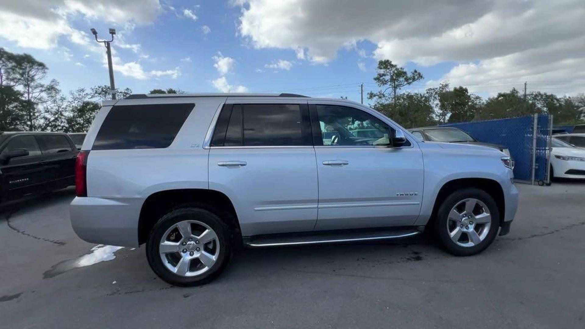 2016 Silver Ice Metallic /Jet Black Chevrolet Tahoe LTZ (1GNSCCKC0GR) with an EcoTec3 5.3L V8 engine, Automatic transmission, located at 27610 S Dixie Hwy, Homestead, FL, 33032, (305) 749-2348, 25.510241, -80.438301 - Photo#5