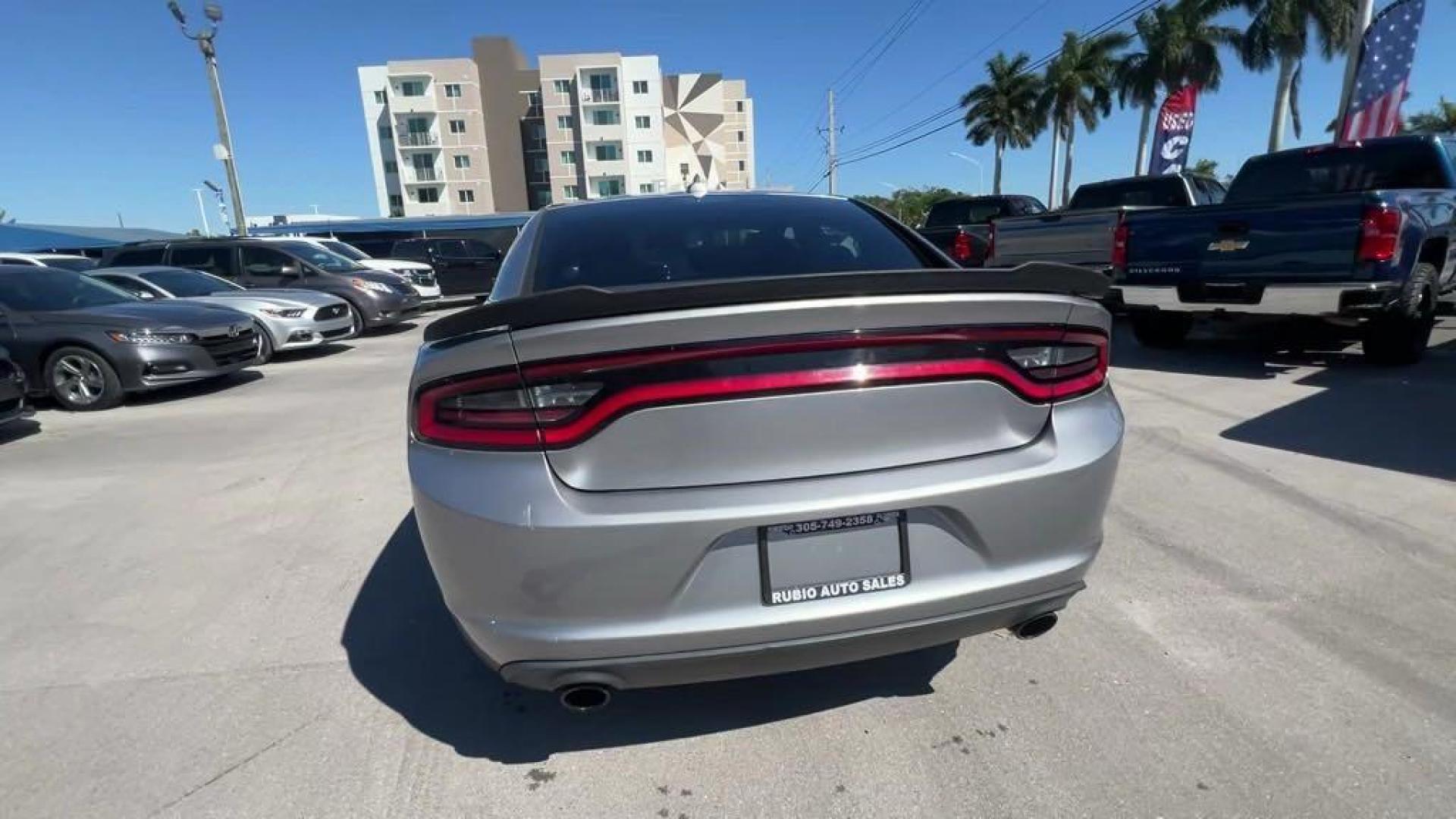 2016 Billet Silver Metallic Clearcoat /Black Dodge Charger SXT (2C3CDXHG4GH) with an 3.6L 6-Cylinder SMPI DOHC engine, Automatic transmission, located at 27610 S Dixie Hwy, Homestead, FL, 33032, (305) 749-2348, 25.510241, -80.438301 - Photo#3