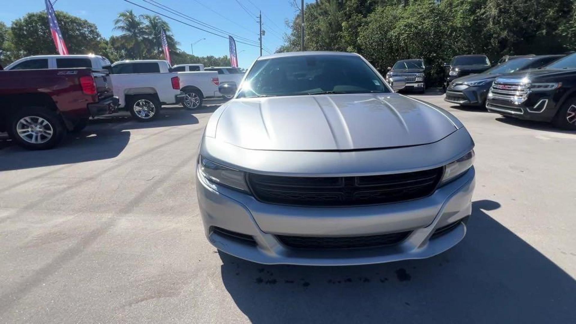 2016 Billet Silver Metallic Clearcoat /Black Dodge Charger SXT (2C3CDXHG4GH) with an 3.6L 6-Cylinder SMPI DOHC engine, Automatic transmission, located at 27610 S Dixie Hwy, Homestead, FL, 33032, (305) 749-2348, 25.510241, -80.438301 - Photo#7