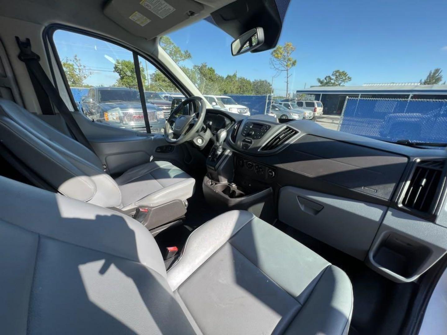 2015 Oxford White /Charcoal Ford Transit-250 Base (1FTNR1ZM0FK) with an 3.7L V6 Ti-VCT 24V engine, Automatic transmission, located at 27610 S Dixie Hwy, Homestead, FL, 33032, (305) 749-2348, 25.510241, -80.438301 - Photo#10