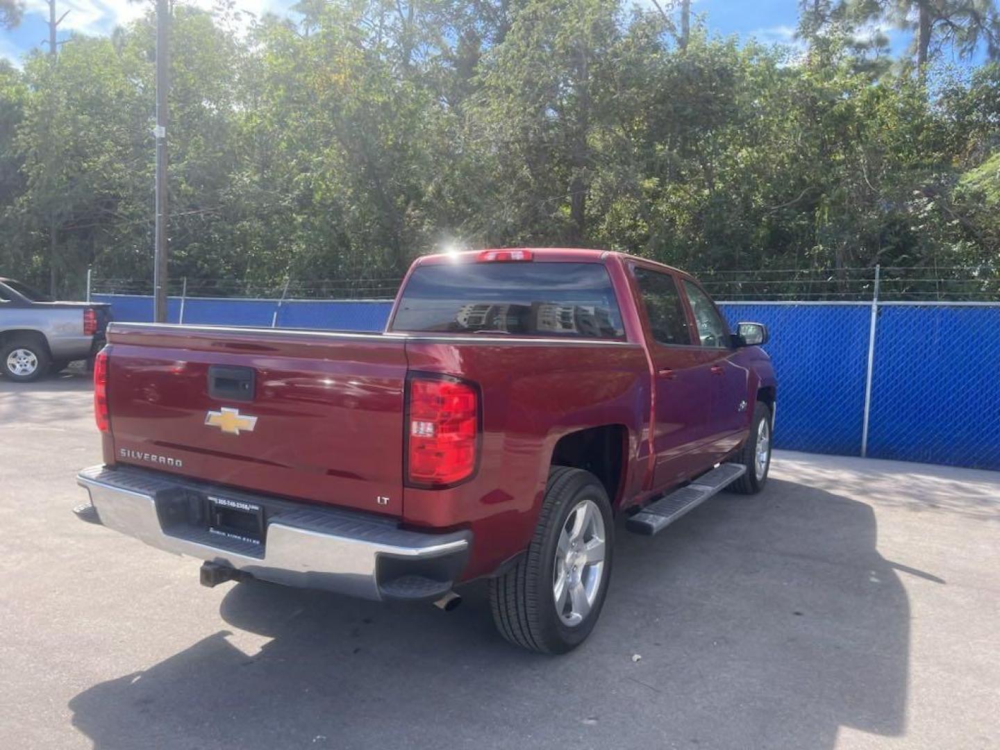 2018 Cajun Red Tintcoat /Black Chevrolet Silverado 1500 LT (3GCPCREC2JG) with an EcoTec3 5.3L V8 engine, Automatic transmission, located at 27610 S Dixie Hwy, Homestead, FL, 33032, (305) 749-2348, 25.510241, -80.438301 - Photo#5