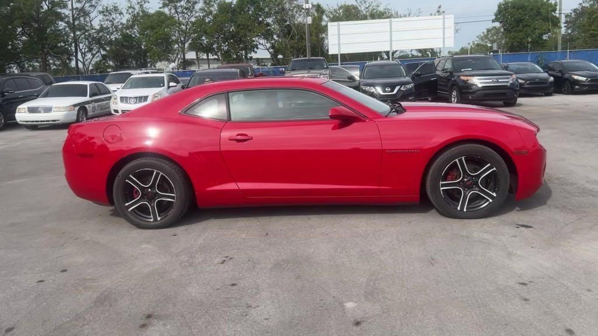 2011 Victory Red /Black Chevrolet Camaro 1LS (2G1FE1ED9B9) with an 3.6L V6 SIDI VVT engine, Manual transmission, located at 27610 S Dixie Hwy, Homestead, FL, 33032, (305) 749-2348, 25.510241, -80.438301 - Photo#3