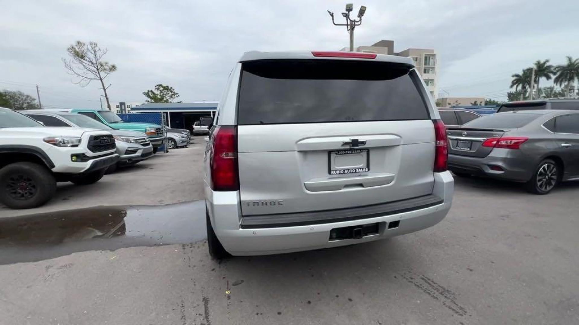 2016 Silver Ice Metallic /Black Chevrolet Tahoe LT (1GNSCBKC0GR) with an EcoTec3 5.3L V8 engine, Automatic transmission, located at 27610 S Dixie Hwy, Homestead, FL, 33032, (305) 749-2348, 25.510241, -80.438301 - Photo#3