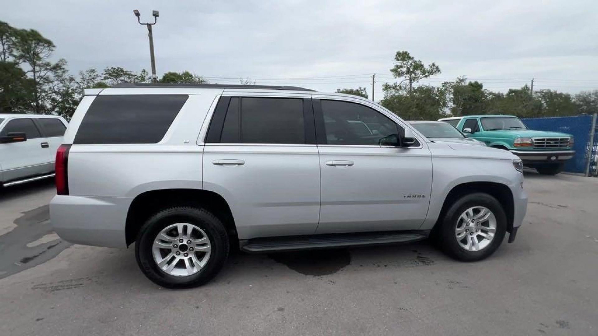 2016 Silver Ice Metallic /Black Chevrolet Tahoe LT (1GNSCBKC0GR) with an EcoTec3 5.3L V8 engine, Automatic transmission, located at 27610 S Dixie Hwy, Homestead, FL, 33032, (305) 749-2348, 25.510241, -80.438301 - Photo#5