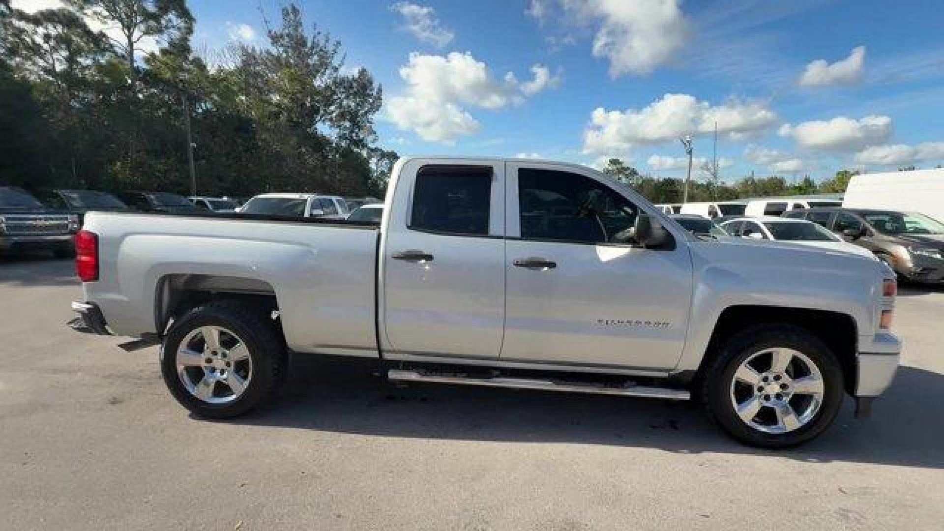 2014 Silver Ice Metallic /Jet Black/Dark Ash Chevrolet Silverado 1500 Work Truck (1GCRCPEH7EZ) with an 6 4.3L engine, Automatic transmission, located at 27610 S Dixie Hwy, Homestead, FL, 33032, (305) 749-2348, 25.510241, -80.438301 - NACTOY 2014 North American Truck of the Year. Boasts 24 Highway MPG and 18 City MPG! This Chevrolet Silverado 1500 delivers a Gas/Ethanol V6 4.3L/262 engine powering this Automatic transmission. TRANSMISSION, 6-SPEED AUTOMATIC, ELECTRONICALLY CONTROLLED with overdrive and tow/haul mode. Includes Cru - Photo#5