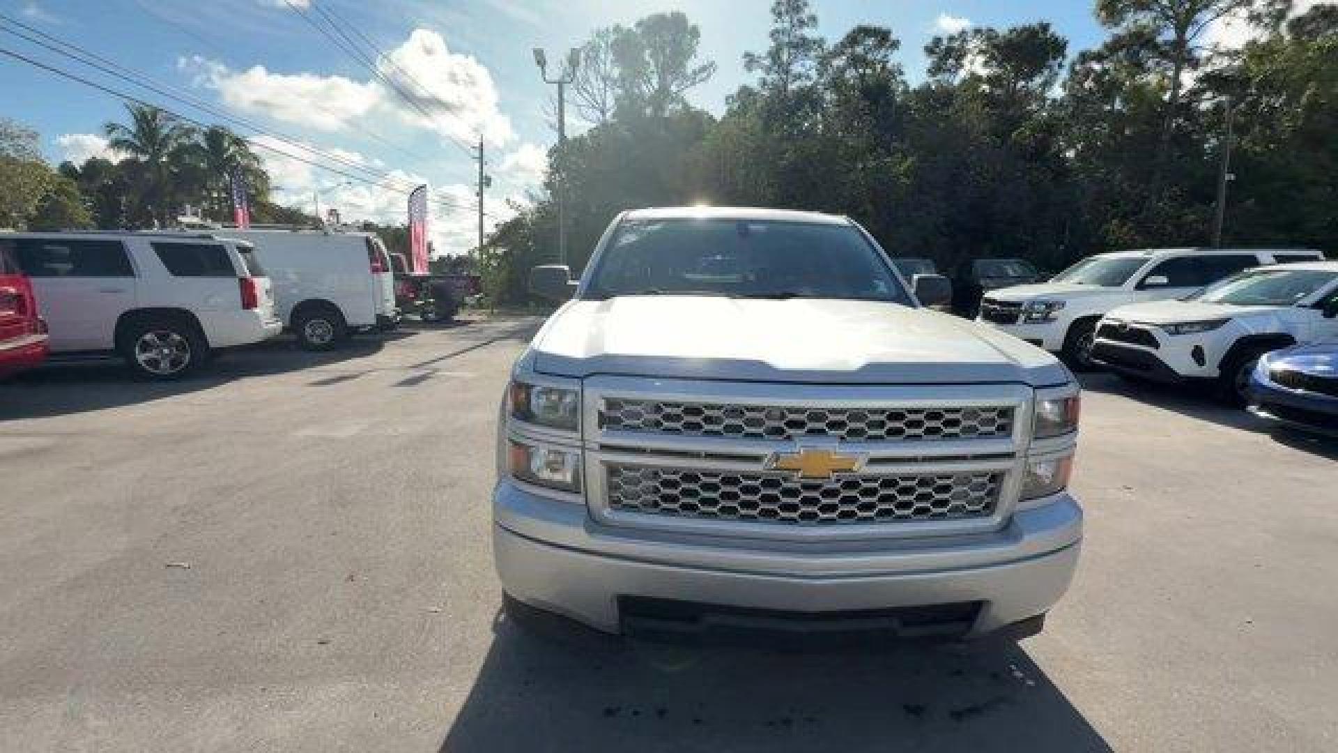 2014 Silver Ice Metallic /Jet Black/Dark Ash Chevrolet Silverado 1500 Work Truck (1GCRCPEH7EZ) with an 6 4.3L engine, Automatic transmission, located at 27610 S Dixie Hwy, Homestead, FL, 33032, (305) 749-2348, 25.510241, -80.438301 - NACTOY 2014 North American Truck of the Year. Boasts 24 Highway MPG and 18 City MPG! This Chevrolet Silverado 1500 delivers a Gas/Ethanol V6 4.3L/262 engine powering this Automatic transmission. TRANSMISSION, 6-SPEED AUTOMATIC, ELECTRONICALLY CONTROLLED with overdrive and tow/haul mode. Includes Cru - Photo#7